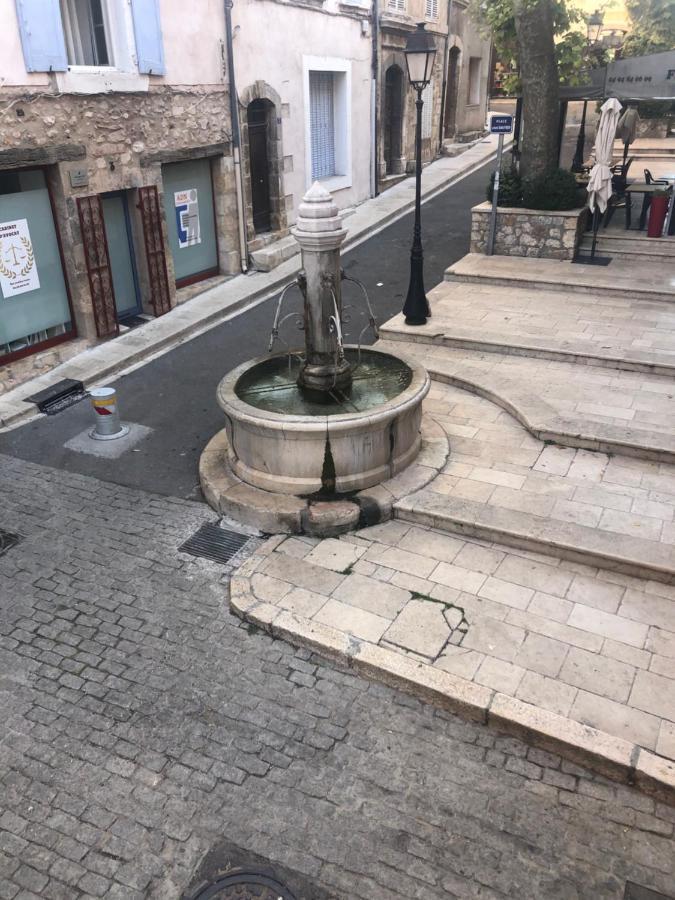 Fontaine Leilighet Aups Eksteriør bilde