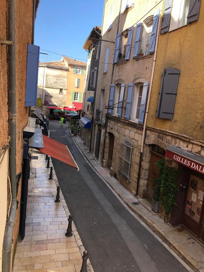 Fontaine Leilighet Aups Eksteriør bilde
